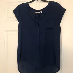 Quarter button blouse with pocket